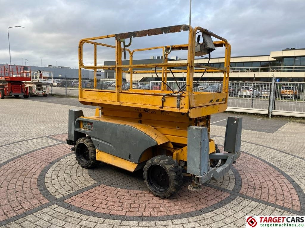 Haulotte Compact 12DX Diesel 4x4 Scissor Work Lift 1206cm - Scissor lift: picture 2 Haulotte Compact 12DX Diesel 4x4 Scissor Work Lift 1206cm - Scissor lift: picture 2