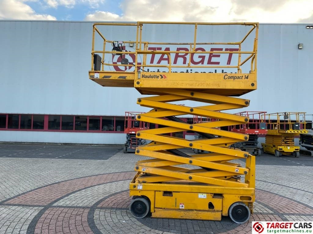 Haulotte Compact 14 Electric Scissor Work Lift 1385cm - Scissor lift: picture 5 Haulotte Compact 14 Electric Scissor Work Lift 1385cm - Scissor lift: picture 5