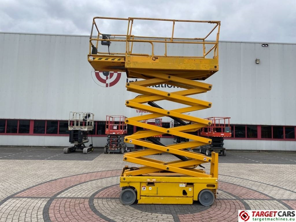 Haulotte Compact 14 Electric Scissor Work Lift 1385cm - Scissor lift: picture 5 Haulotte Compact 14 Electric Scissor Work Lift 1385cm - Scissor lift: picture 5