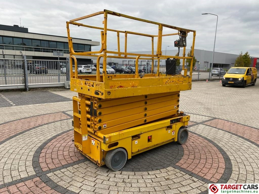 Haulotte Compact 14 Electric Scissor Work Lift 1385cm - Scissor lift: picture 3 Haulotte Compact 14 Electric Scissor Work Lift 1385cm - Scissor lift: picture 3