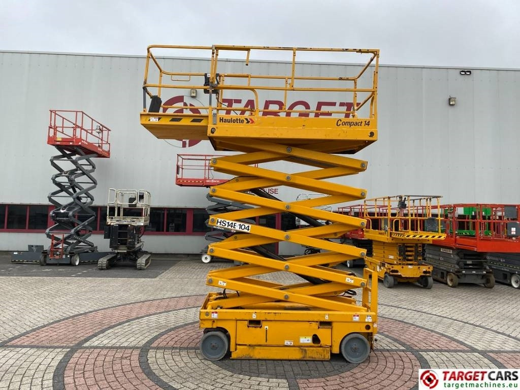 Haulotte Compact 14 Electric Scissor Work lift 1385cm - Scissor lift: picture 5 Haulotte Compact 14 Electric Scissor Work lift 1385cm - Scissor lift: picture 5