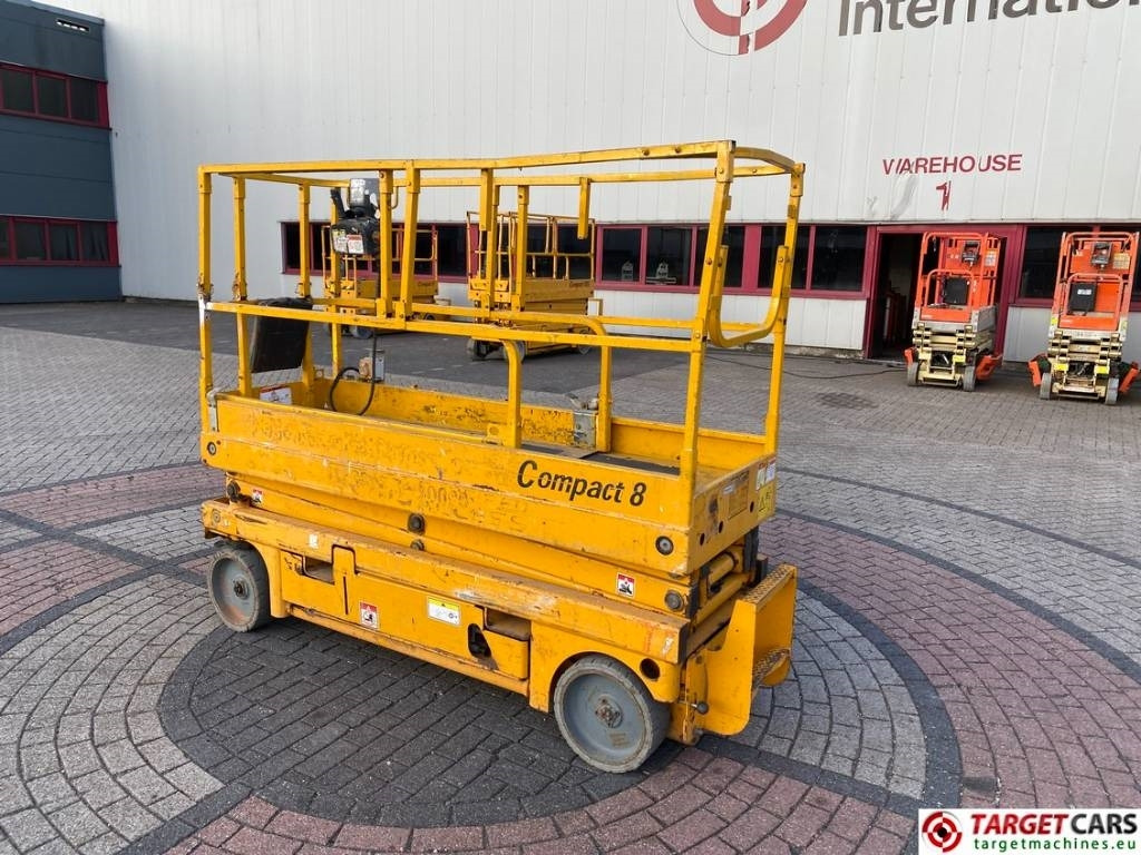 Haulotte Compact 8 Electric Scissor Work Lift 818cm - Scissor lift: picture 4 Haulotte Compact 8 Electric Scissor Work Lift 818cm - Scissor lift: picture 4