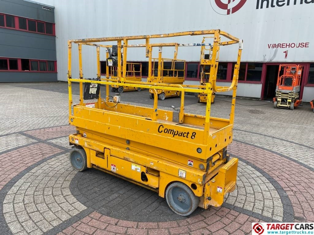Haulotte Compact 8 Electric Scissor Work Lift 818cm - Scissor lift: picture 4 Haulotte Compact 8 Electric Scissor Work Lift 818cm - Scissor lift: picture 4
