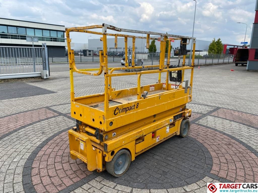 Haulotte Compact 8 Electric Scissor Work Lift 818cm - Scissor lift: picture 3 Haulotte Compact 8 Electric Scissor Work Lift 818cm - Scissor lift: picture 3