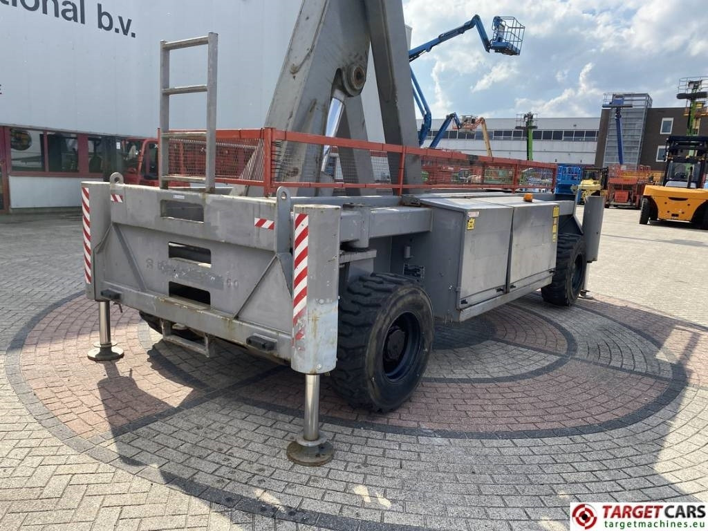 Scissor lift Holland Lift Combistar M-250DL27 diesel scissor worklift 27.20M: picture 37 Scissor lift Holland Lift Combistar M-250DL27 diesel scissor worklift 27.20M: picture 37