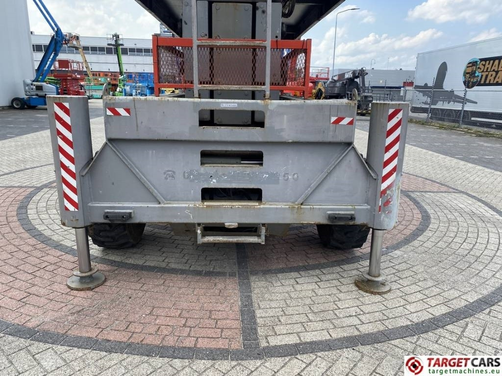 Scissor lift Holland Lift Combistar M-250DL27 diesel scissor worklift 27.20M: picture 45 Scissor lift Holland Lift Combistar M-250DL27 diesel scissor worklift 27.20M: picture 45
