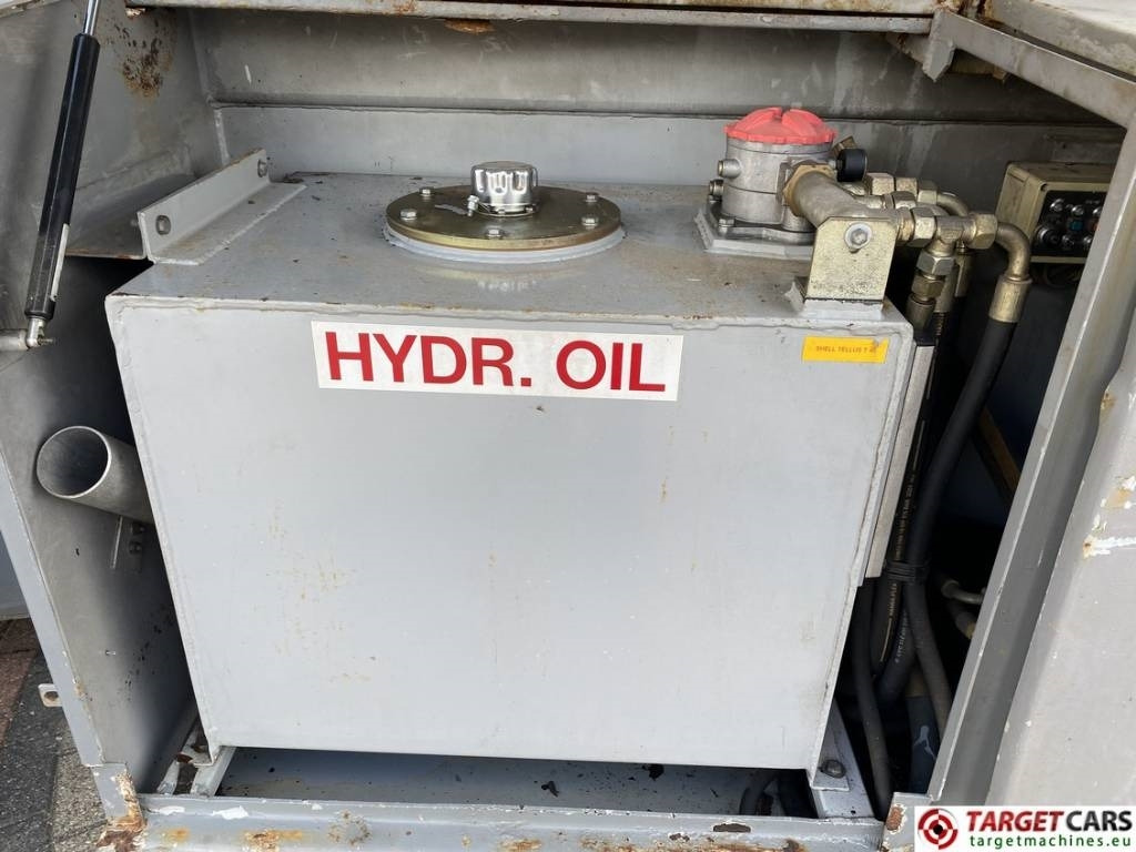 Scissor lift Holland Lift Combistar M-250DL27 diesel scissor worklift 27.20M: picture 14 Scissor lift Holland Lift Combistar M-250DL27 diesel scissor worklift 27.20M: picture 14