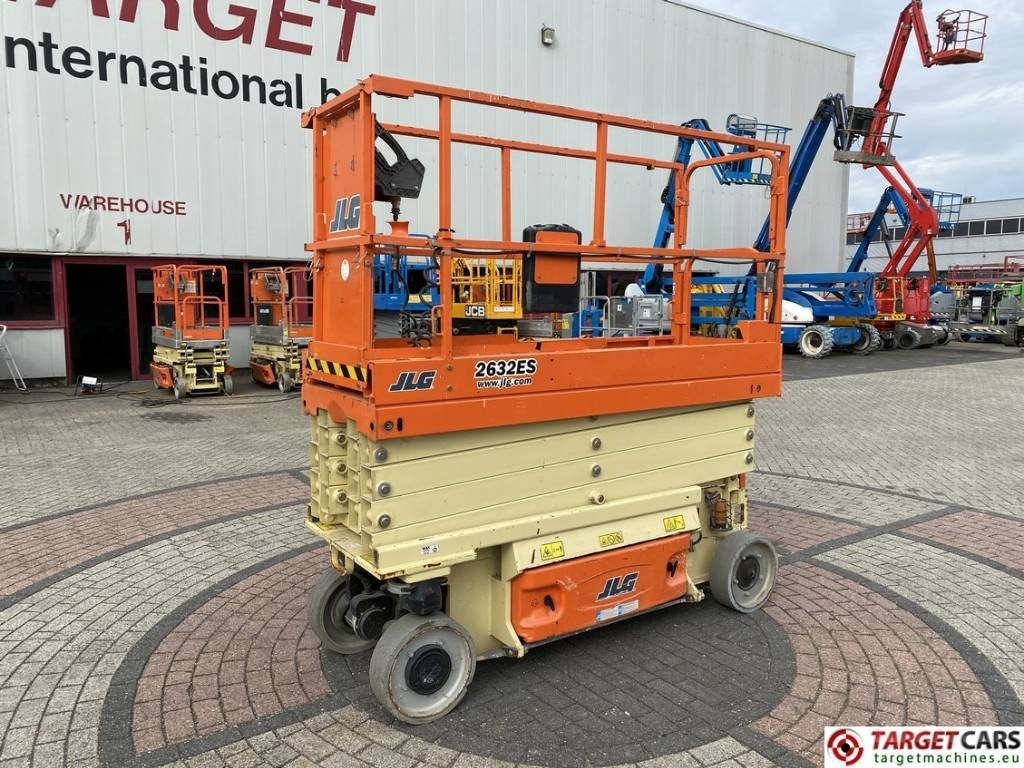 JLG 2632ES Electric Scissor Work Lift 977cm - Scissor lift: picture 1 JLG 2632ES Electric Scissor Work Lift 977cm - Scissor lift: picture 1