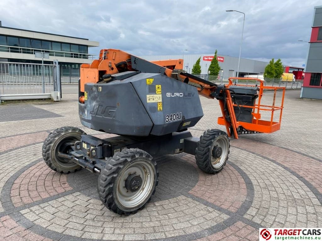 JLG 340AJ Articulated 4x4 Diesel Boom Work Lift 1233cm - Articulated boom: picture 3 JLG 340AJ Articulated 4x4 Diesel Boom Work Lift 1233cm - Articulated boom: picture 3