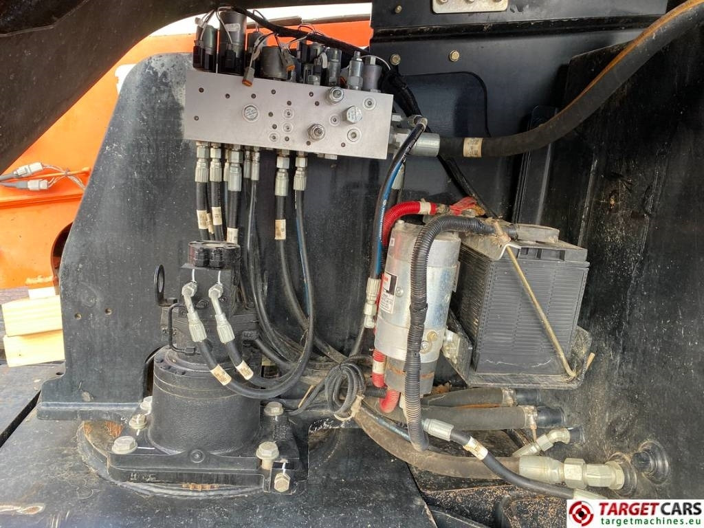 Telescopic boom JLG 400SC Diesel Telescopic Tracked Boom Lift DAMAGED: picture 13