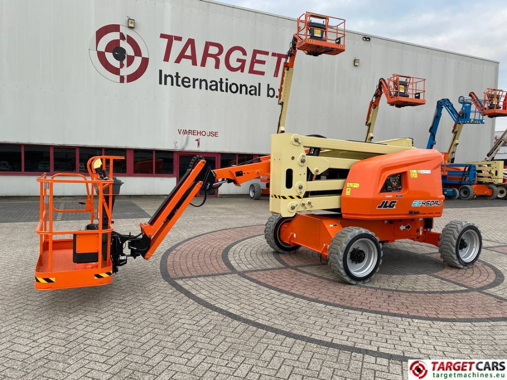 JLG EC450AJ Lithium-Ion Articulated Boom Lift 1572cm - Articulated boom: picture 1 JLG EC450AJ Lithium-Ion Articulated Boom Lift 1572cm - Articulated boom: picture 1