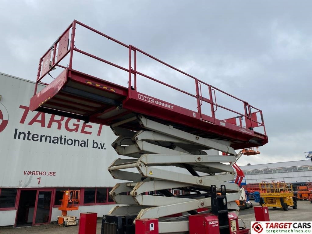 Scissor lift MEC 6092RT Diesel 4x4 Scissor Work Lift 2020cm: picture 37 Scissor lift MEC 6092RT Diesel 4x4 Scissor Work Lift 2020cm: picture 37