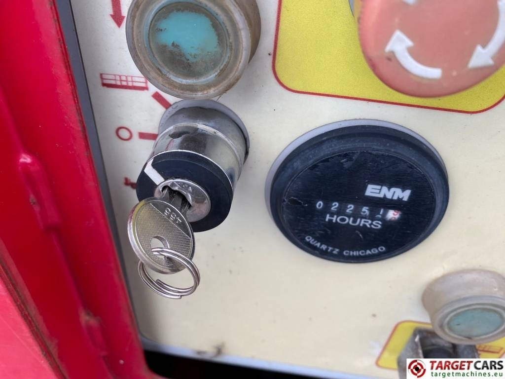 Scissor lift MEC 6092RT Diesel 4x4 Scissor Work Lift 2020cm: picture 12 Scissor lift MEC 6092RT Diesel 4x4 Scissor Work Lift 2020cm: picture 12