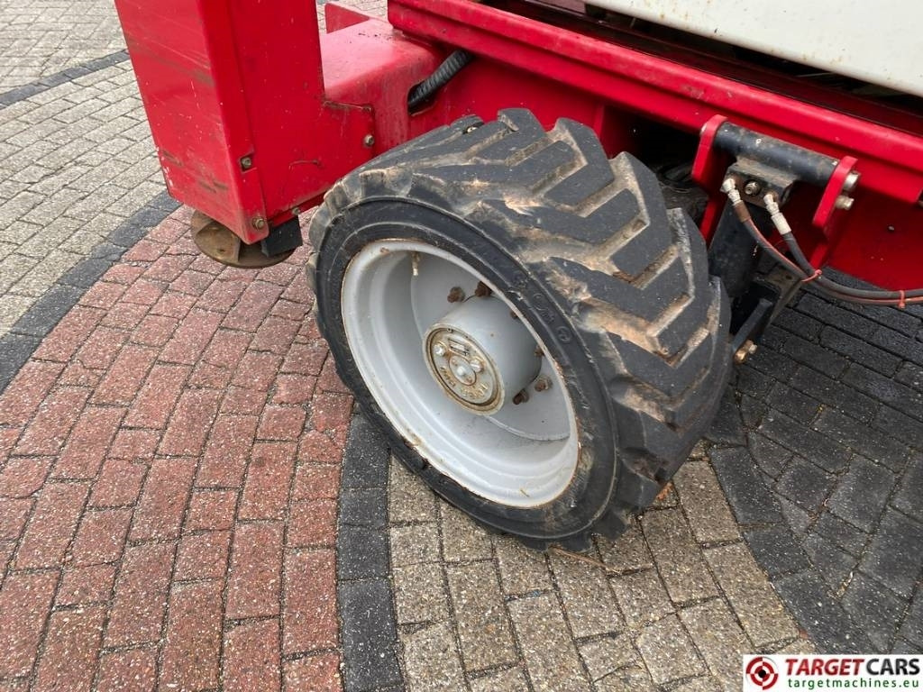 Scissor lift MEC 6092RT Diesel 4x4 Scissor Work Lift 2020cm: picture 23 Scissor lift MEC 6092RT Diesel 4x4 Scissor Work Lift 2020cm: picture 23