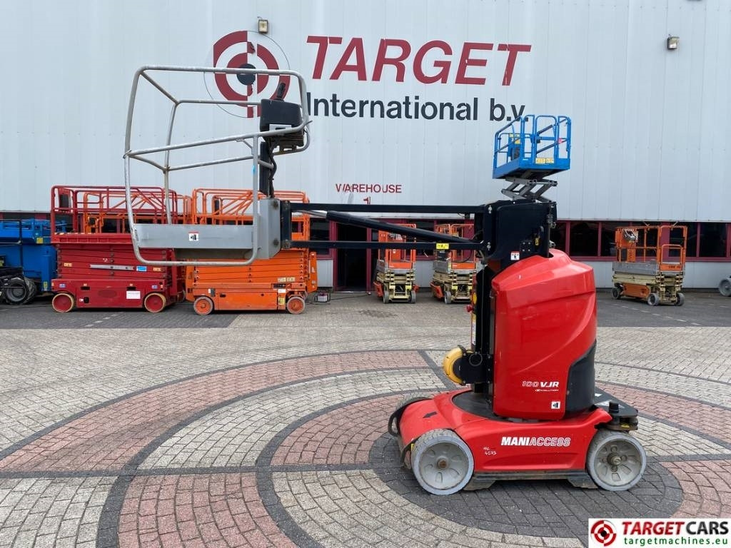 Manitou 100VJR Evolution Vertical Mast Work Lift 990cm - Vertical mast lift: picture 4 Manitou 100VJR Evolution Vertical Mast Work Lift 990cm - Vertical mast lift: picture 4