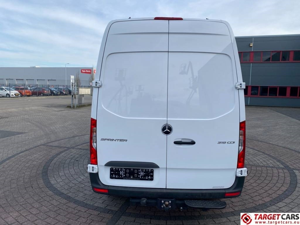 Mercedes-Benz 319CDI Sprinter L2H2 Aut Euro6E Roof Damage - Panel van: picture 5 Mercedes-Benz 319CDI Sprinter L2H2 Aut Euro6E Roof Damage - Panel van: picture 5
