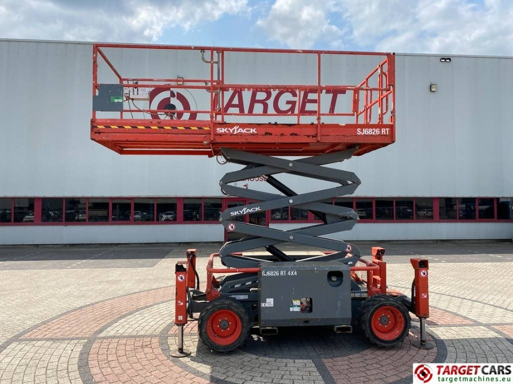 SkyJack SJ6826 RT Diesel 4x4 Scissor 6826 Work Lift 992cm - Scissor lift: picture 5 SkyJack SJ6826 RT Diesel 4x4 Scissor 6826 Work Lift 992cm - Scissor lift: picture 5