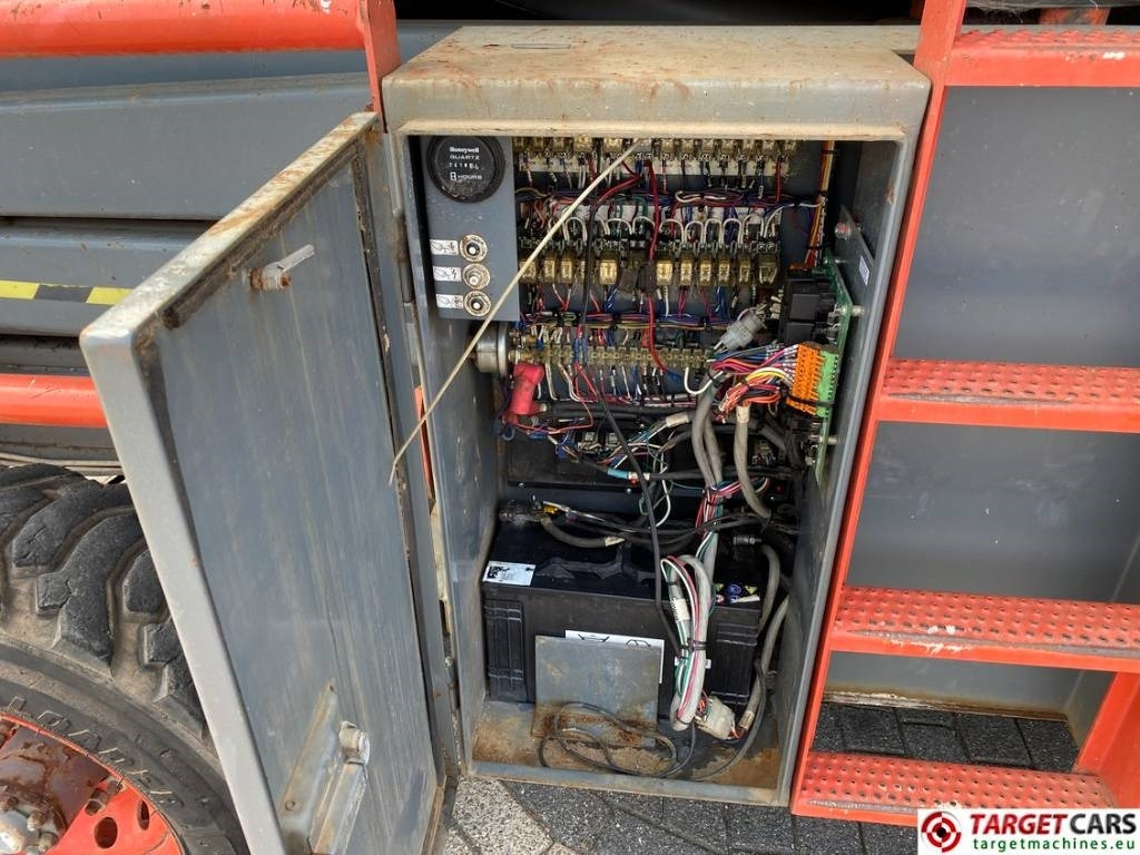 Scissor lift SkyJack SJ8841 RT Diesel 4x4 Scissor Work Lift 1430cm: picture 14