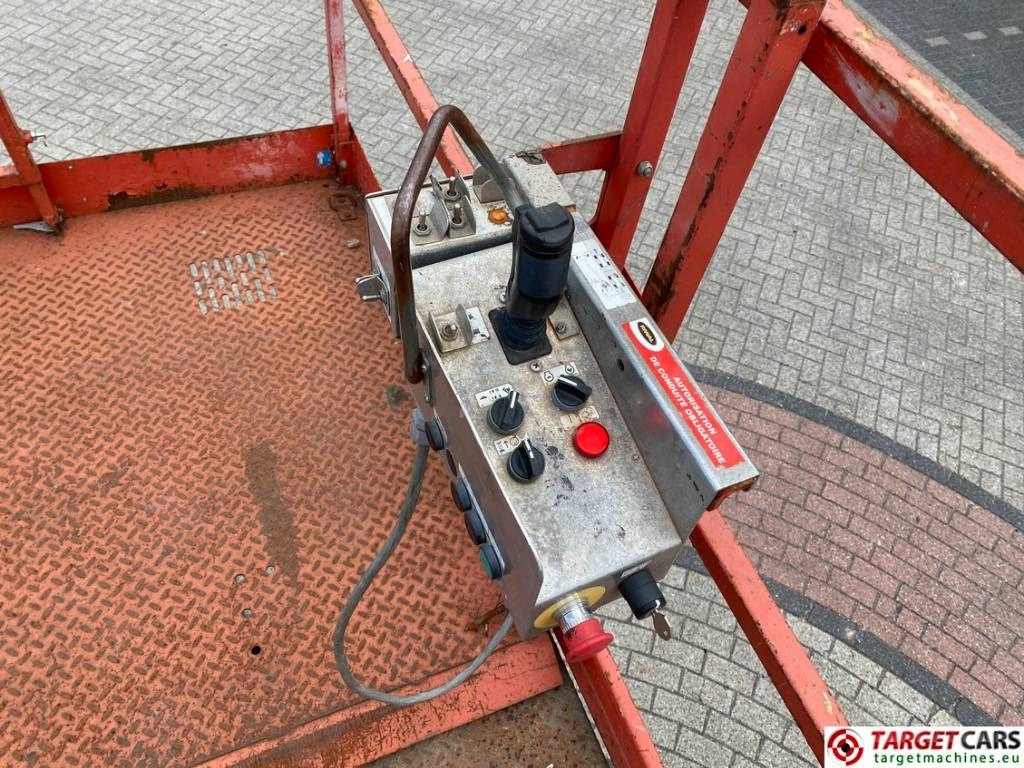 Scissor lift SkyJack SJ8841 RT Diesel 4x4 Scissor Work Lift 1430cm: picture 9