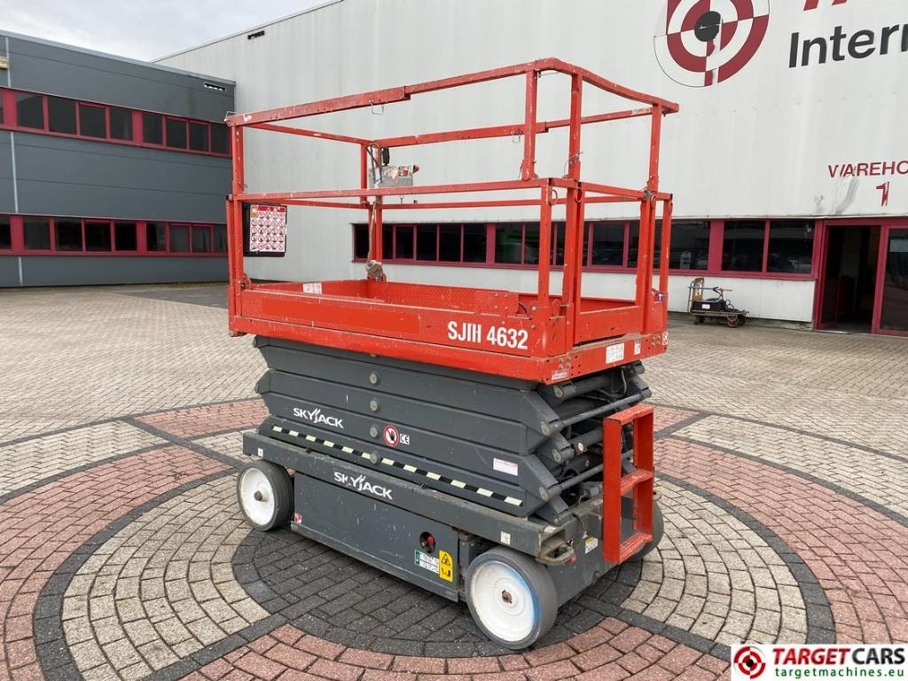SkyJack SJIII-4632 Electric 4632 Scissor Work Lift 1170cm - Scissor lift: picture 4 SkyJack SJIII-4632 Electric 4632 Scissor Work Lift 1170cm - Scissor lift: picture 4