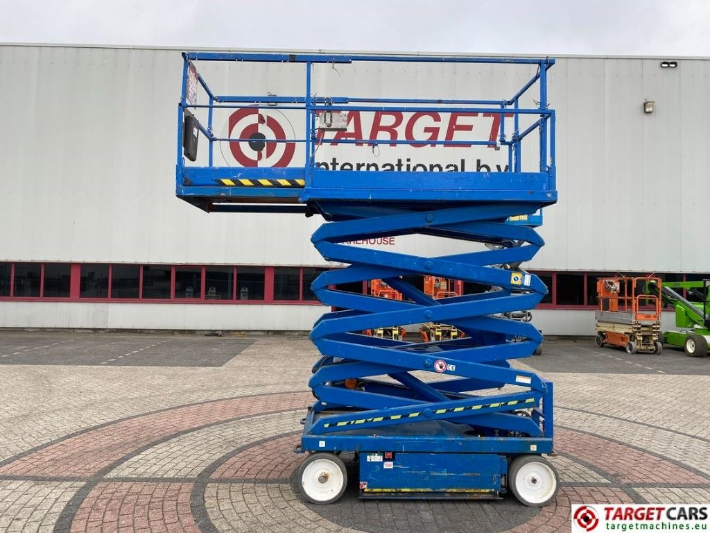 SkyJack SJIII-4632 Electric 4632 Scissor Work Lift 1170cm - Scissor lift: picture 5 SkyJack SJIII-4632 Electric 4632 Scissor Work Lift 1170cm - Scissor lift: picture 5