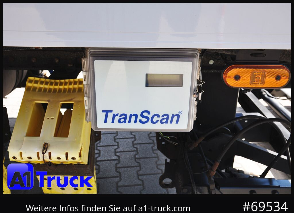 SCHMITZ ZKO 18 Tandem Carrier 850 U durchladbar - Refrigerator trailer: picture 4 SCHMITZ ZKO 18 Tandem Carrier 850 U durchladbar - Refrigerator trailer: picture 4