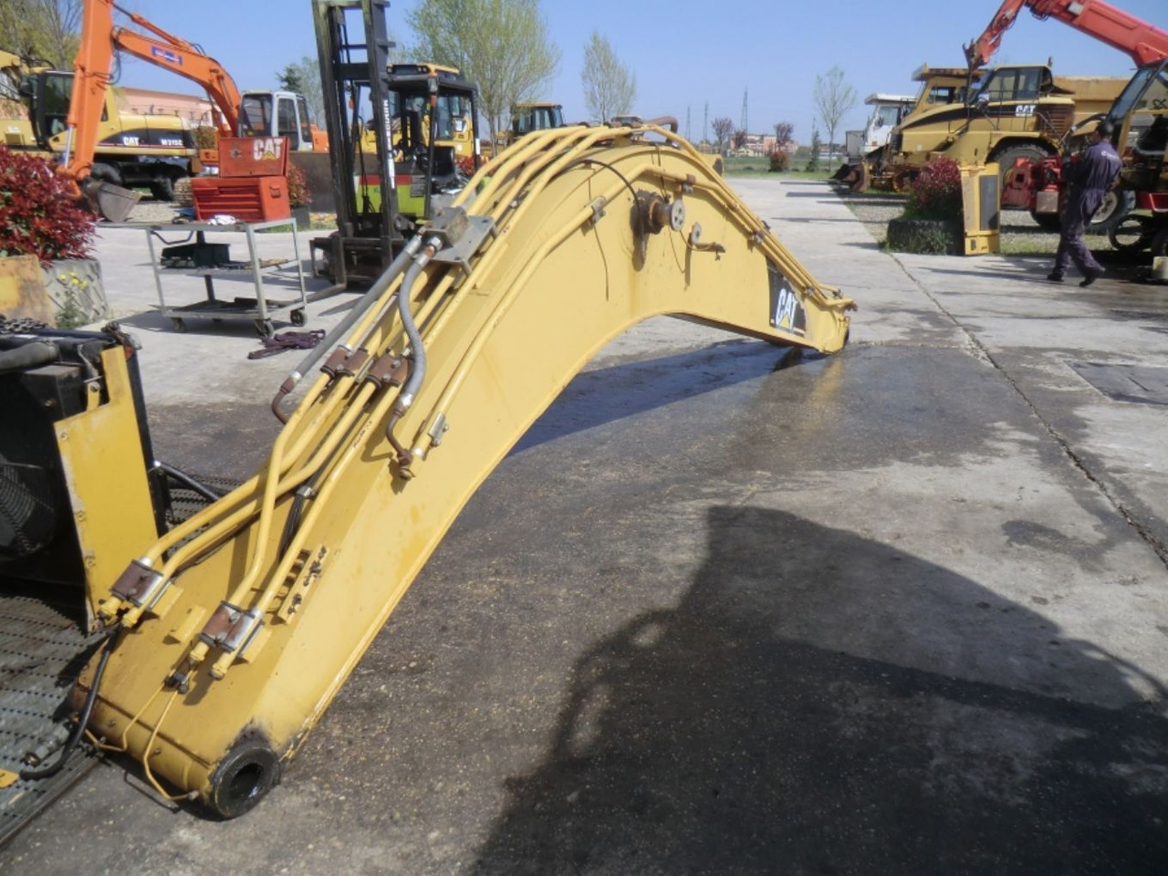 Caterpillar 317B LN Braccio con perni - Boom for Construction machinery: picture 1 Caterpillar 317B LN Braccio con perni - Boom for Construction machinery: picture 1