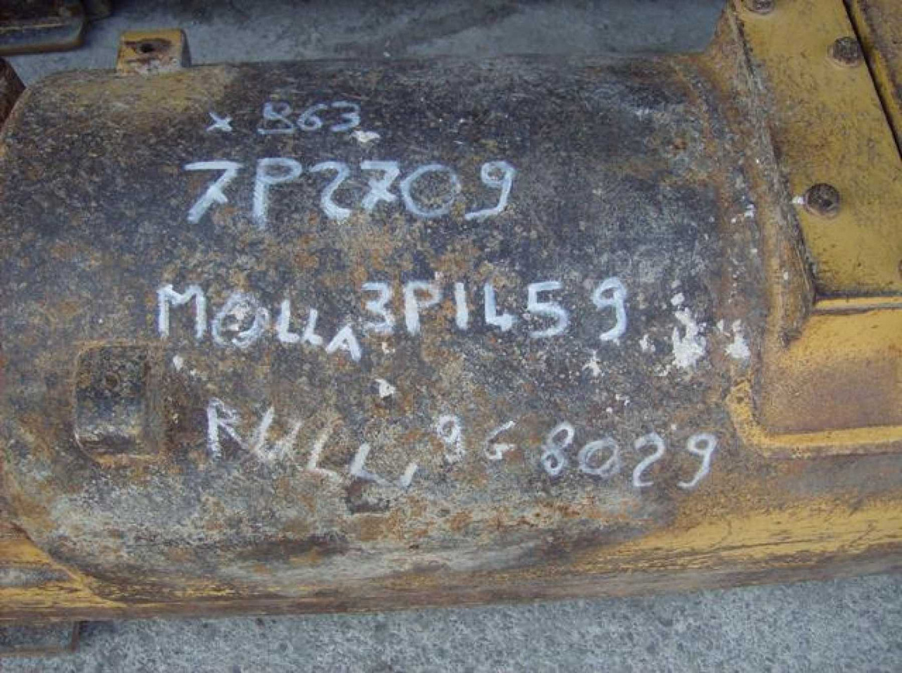 Caterpillar 963 LONGHERONI - Undercarriage parts for Construction machinery: picture 2 Caterpillar 963 LONGHERONI - Undercarriage parts for Construction machinery: picture 2