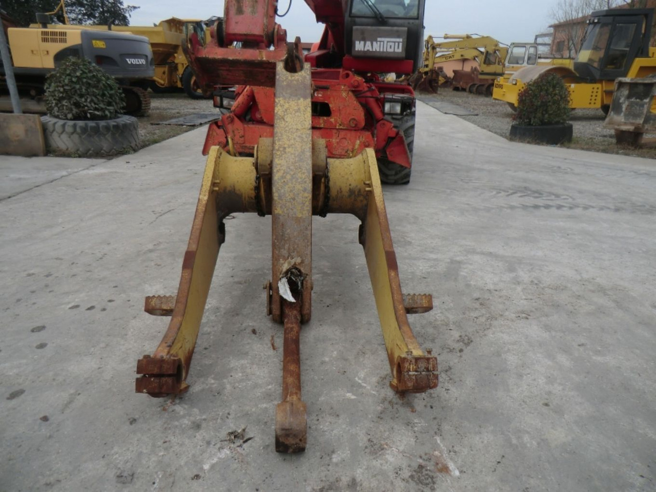 Caterpillar 963C BRACCIO COMPLETO DI LEVA E LINK - Boom for Construction machinery: picture 1 Caterpillar 963C BRACCIO COMPLETO DI LEVA E LINK - Boom for Construction machinery: picture 1