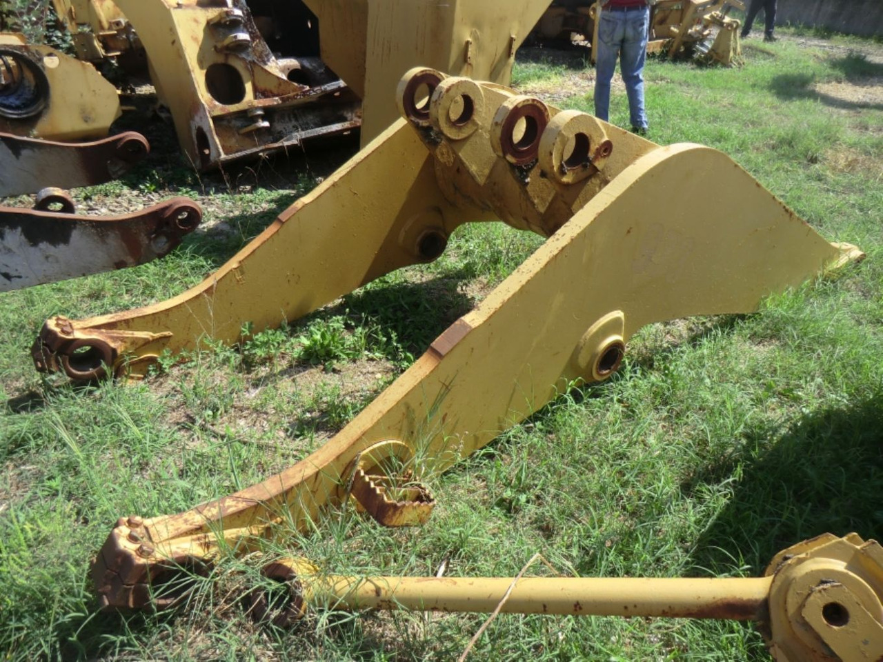 Caterpillar 973 LGP BRACCIO CON LEVE E LINK - Boom for Construction machinery: picture 1 Caterpillar 973 LGP BRACCIO CON LEVE E LINK - Boom for Construction machinery: picture 1