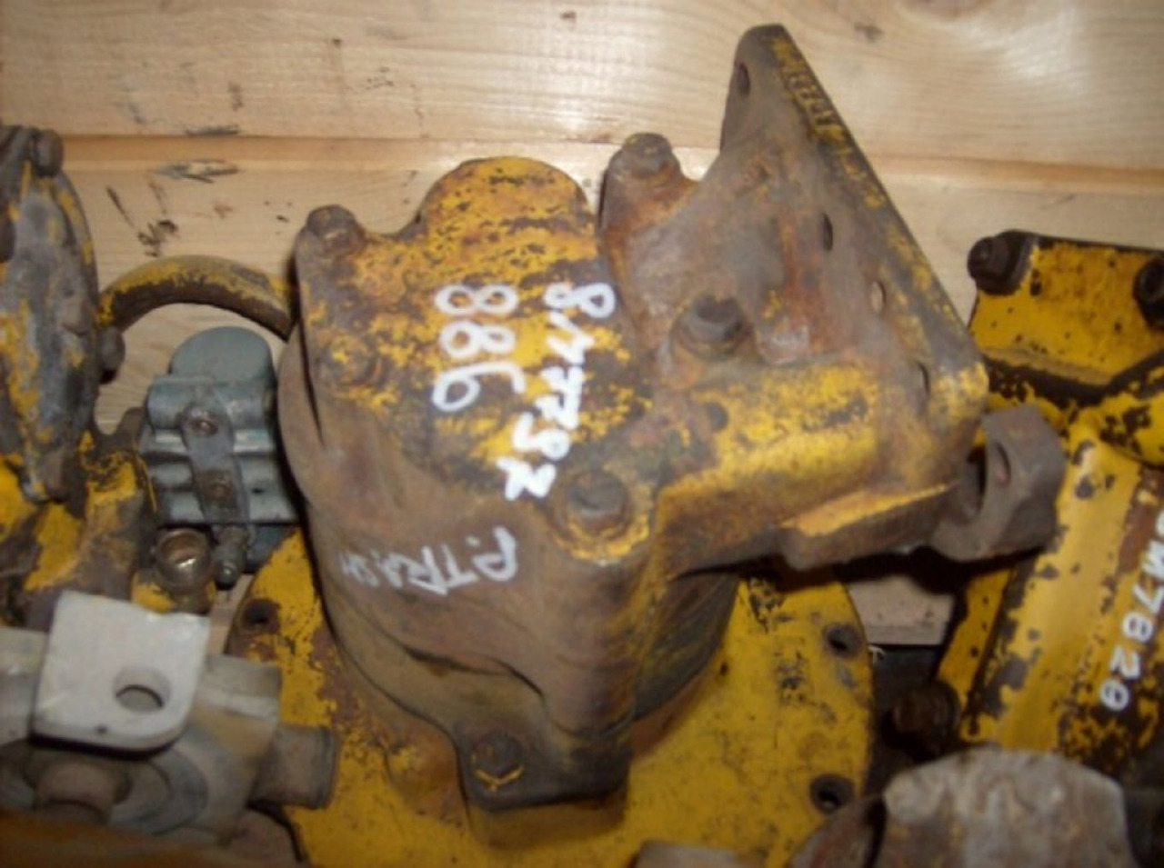 Caterpillar 988 POMPA DI TRASMISSIONE - Hydraulic pump for Construction machinery: picture 3 Caterpillar 988 POMPA DI TRASMISSIONE - Hydraulic pump for Construction machinery: picture 3