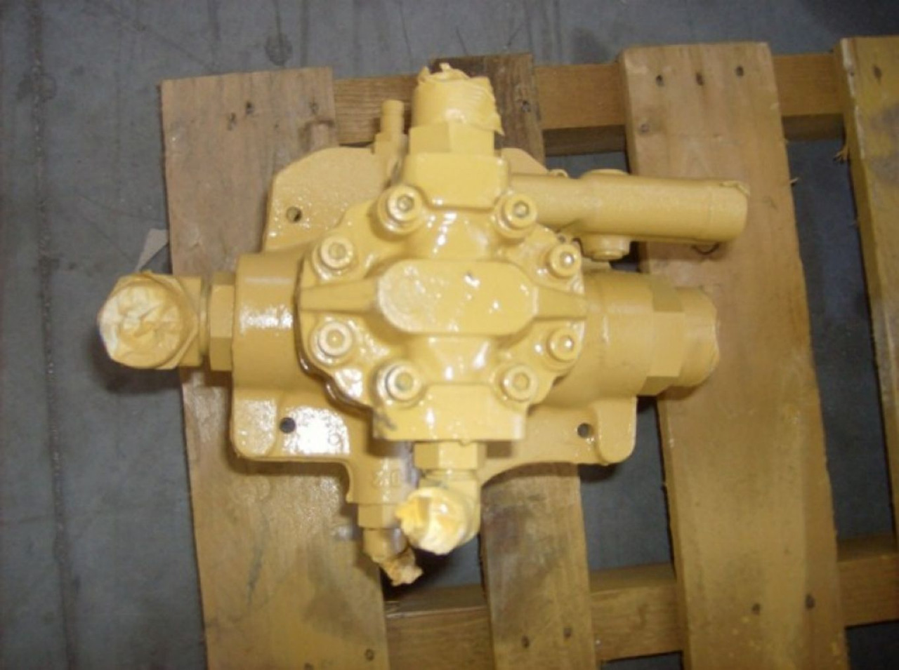 Caterpillar D300D POMPA IDRAULICA - Hydraulic pump for Construction machinery: picture 2 Caterpillar D300D POMPA IDRAULICA - Hydraulic pump for Construction machinery: picture 2