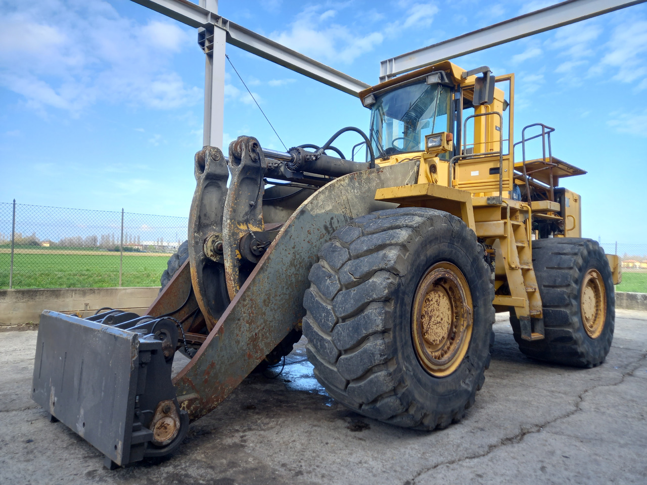 VOLVO L330C - Wheel loader: picture 1 VOLVO L330C - Wheel loader: picture 1
