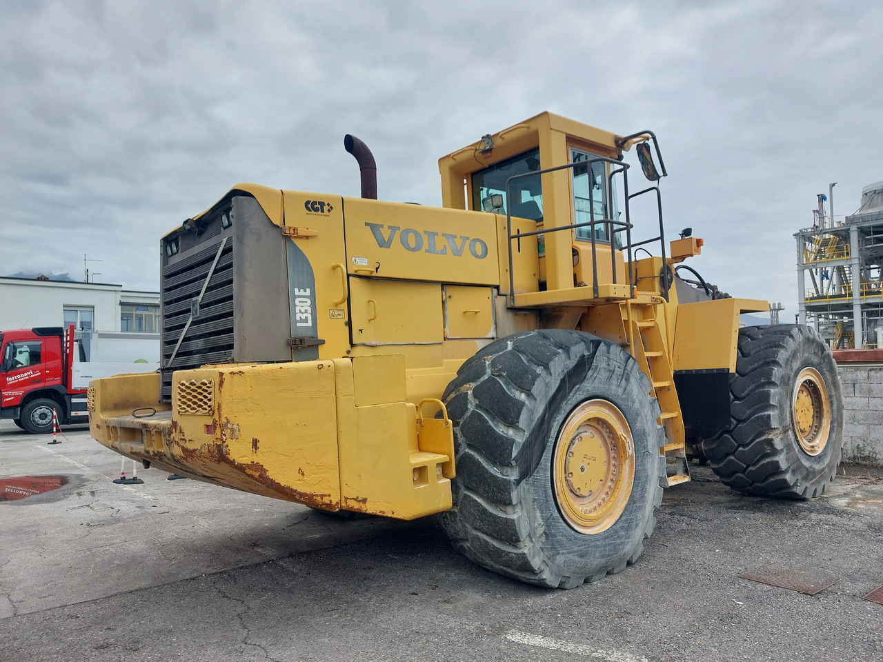 VOLVO L330E HDBH - Wheel loader: picture 4 VOLVO L330E HDBH - Wheel loader: picture 4