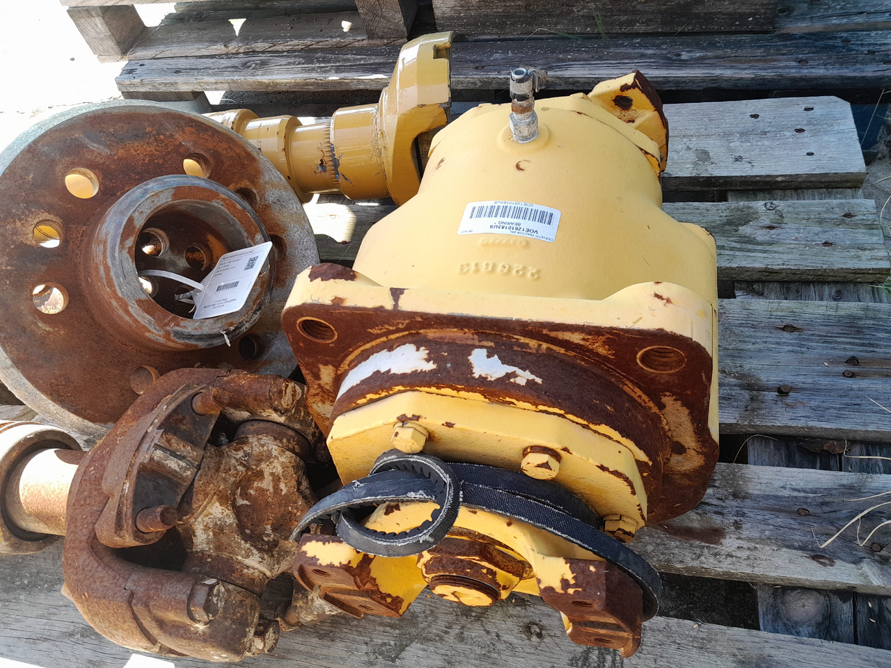 VOLVO L330E SUPPORT BEARING PROPELLER SHAFT - Transmission for Construction machinery: picture 3 VOLVO L330E SUPPORT BEARING PROPELLER SHAFT - Transmission for Construction machinery: picture 3