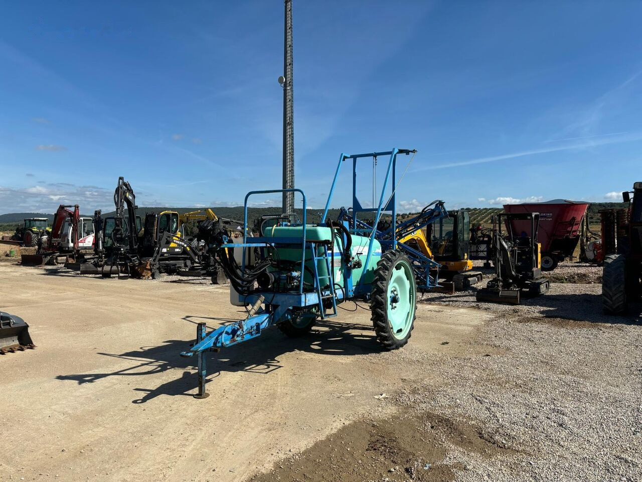 Berthoud ALBA AUTO 15 G 130 - Trailed sprayer: picture 1 Berthoud ALBA AUTO 15 G 130 - Trailed sprayer: picture 1