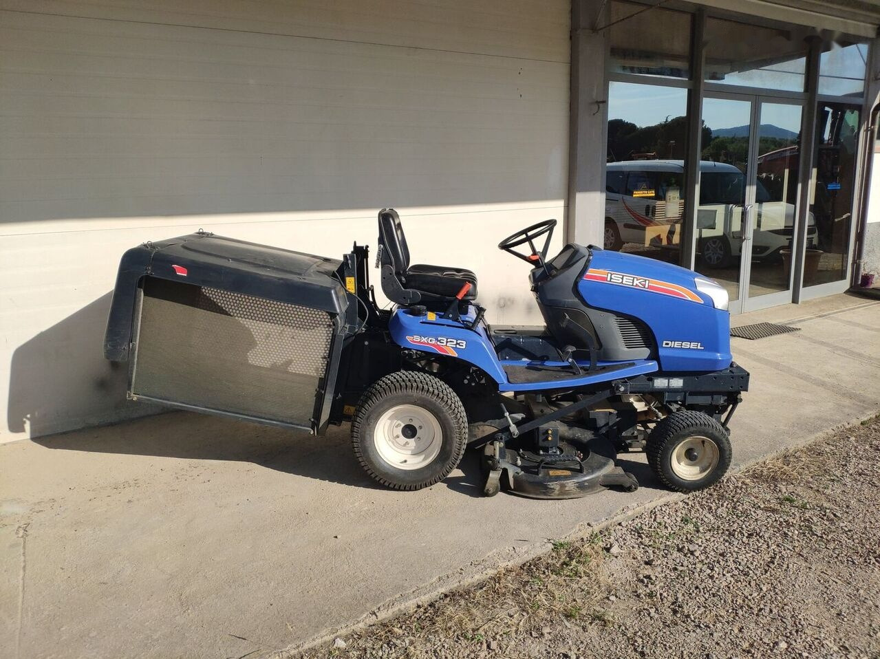 Iseki SXG323H - Garden mower: picture 1 Iseki SXG323H - Garden mower: picture 1
