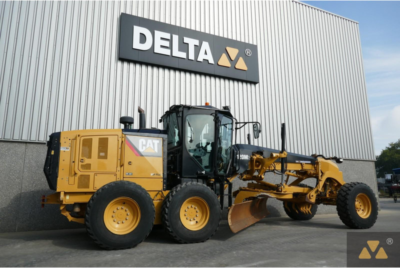Caterpillar 120M2 - Grader: picture 5 Caterpillar 120M2 - Grader: picture 5