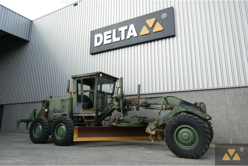 Caterpillar 130G Ex-army - Grader: picture 3 Caterpillar 130G Ex-army - Grader: picture 3