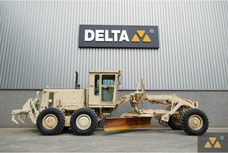 Caterpillar 130G Ex-army - Grader: picture 2 Caterpillar 130G Ex-army - Grader: picture 2