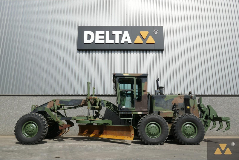 Caterpillar 130G Ex-army - Grader: picture 1 Caterpillar 130G Ex-army - Grader: picture 1