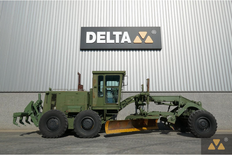 Caterpillar 130G Ex-army - Grader: picture 2 Caterpillar 130G Ex-army - Grader: picture 2
