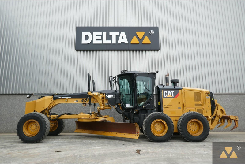 Grader Caterpillar 140M2: picture 1