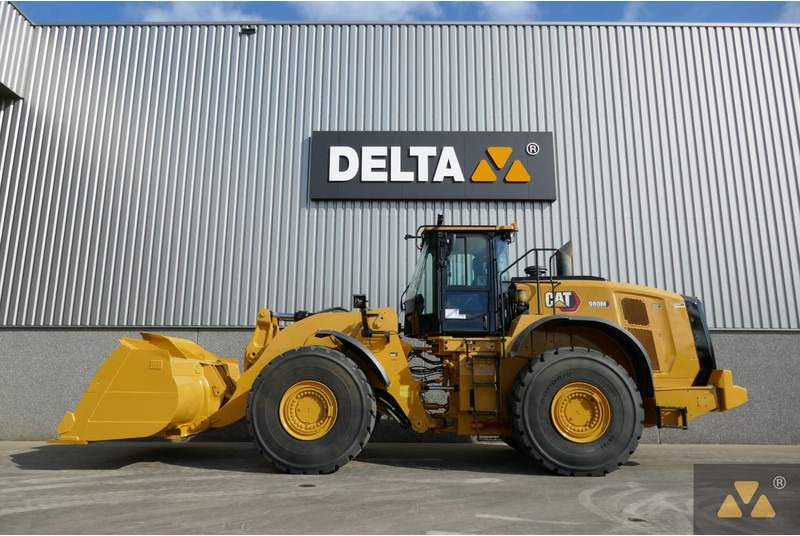 Wheel loader Caterpillar 980M: picture 1