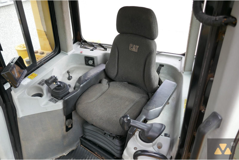Bulldozer Caterpillar D6T LGP: picture 7