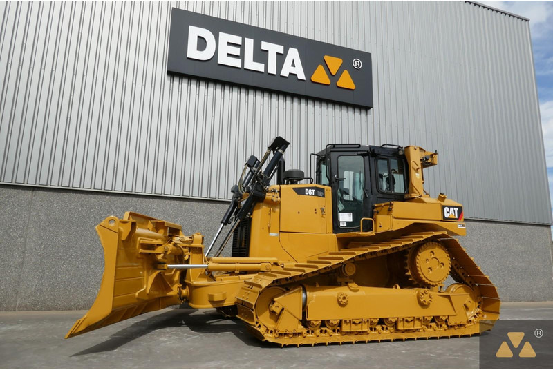 Bulldozer Caterpillar D6T LGP: picture 10