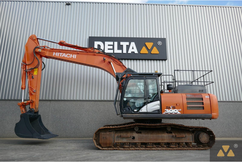 Crawler excavator Hitachi ZX300LC-6: picture 1