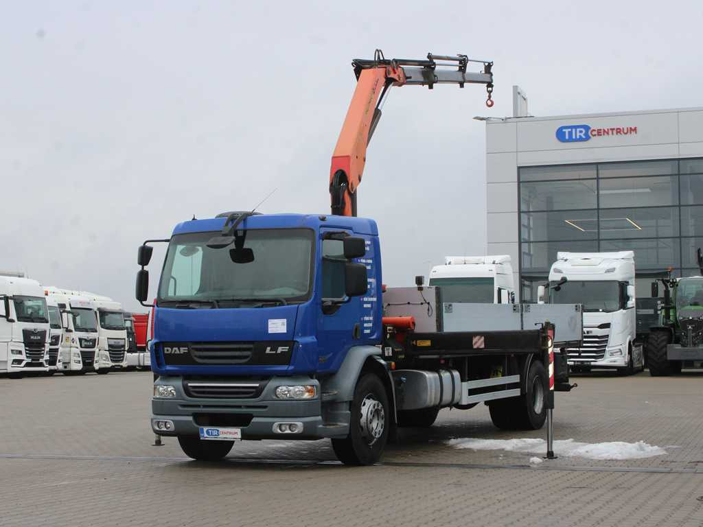 Dropside/ Flatbed truck, Crane truck DAF LF 55.250, EURO 4, SIDE BOARD, HYDRAULIC ARM PALFINGER PKK 15500: picture 1