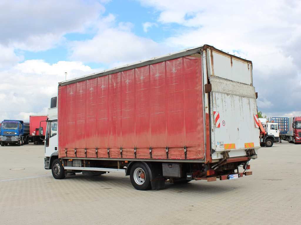 Iveco EUROCARGO ML 120 E, EURO 3, SLEEPING BODY, HYDRAULIC FRONT - Curtainsider truck: picture 5 Iveco EUROCARGO ML 120 E, EURO 3, SLEEPING BODY, HYDRAULIC FRONT - Curtainsider truck: picture 5