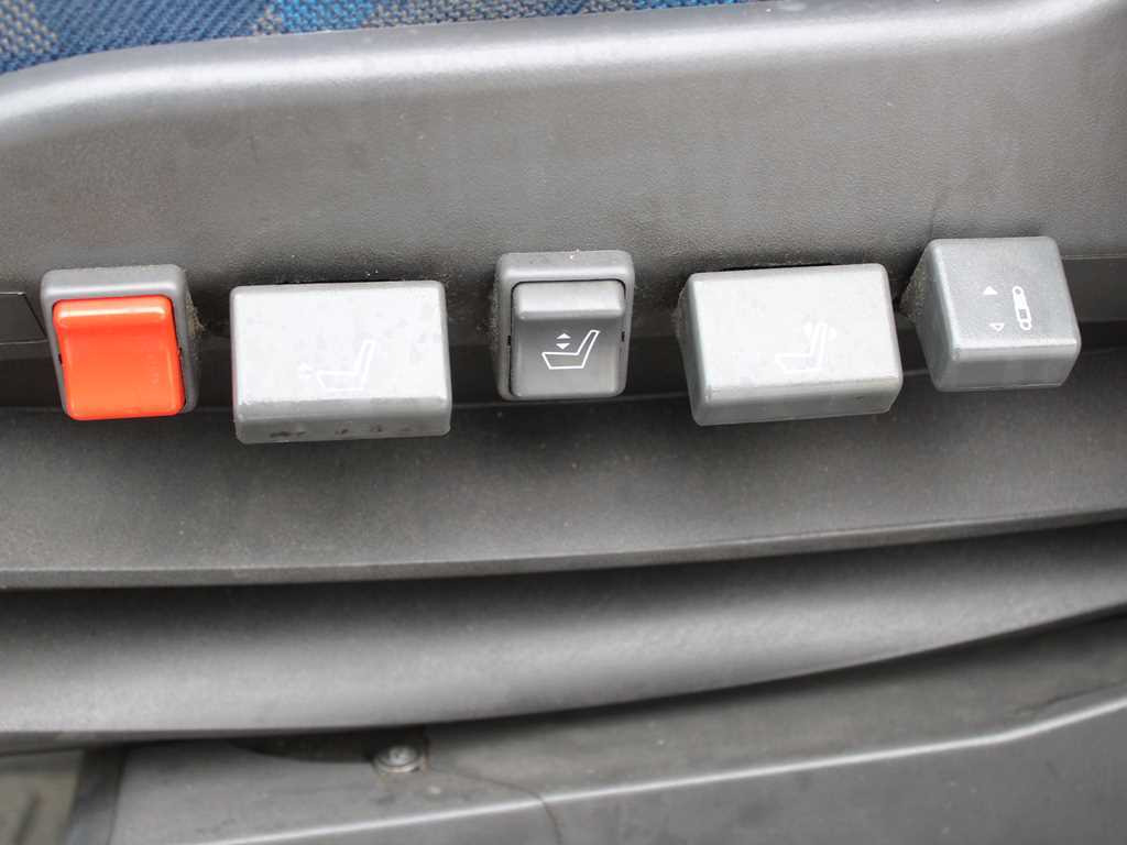 Curtainsider truck Iveco EUROCARGO ML 75 E 15, EURO 3, SLEEPING BODY: picture 7
